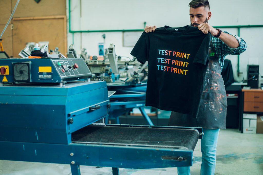 Printing process of T-shirt